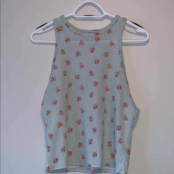 🌿2 for 20🌿 crop top size large - Picture 1 of 1